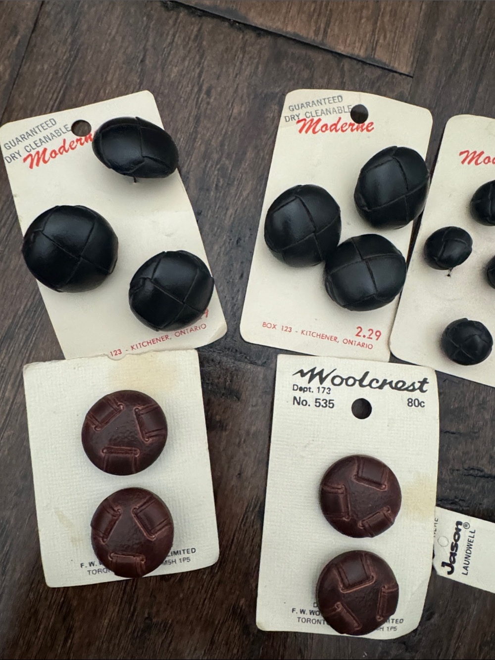 Vintage Buttons Set - Picture 2 of 10